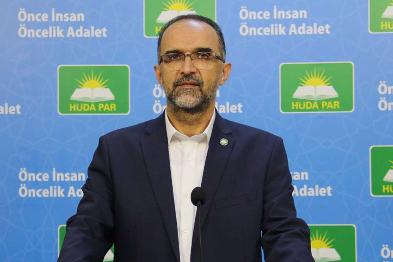 HÜDA PAR: Gücünü mevcut cunta anayasasından alan "darbe" imalı bildiriyi kınıyoruz HÜDA PAR: Gücünü mevcut cunta anayasasından alan "darbe" imalı bildiriyi kınıyoruz